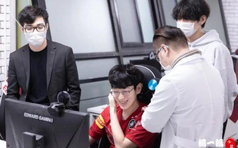 《绝地求生》卡盟辅助Sky：玩家必备的游戏助手-深入了解《绝地求生》卡盟辅助Sky的功能与使用